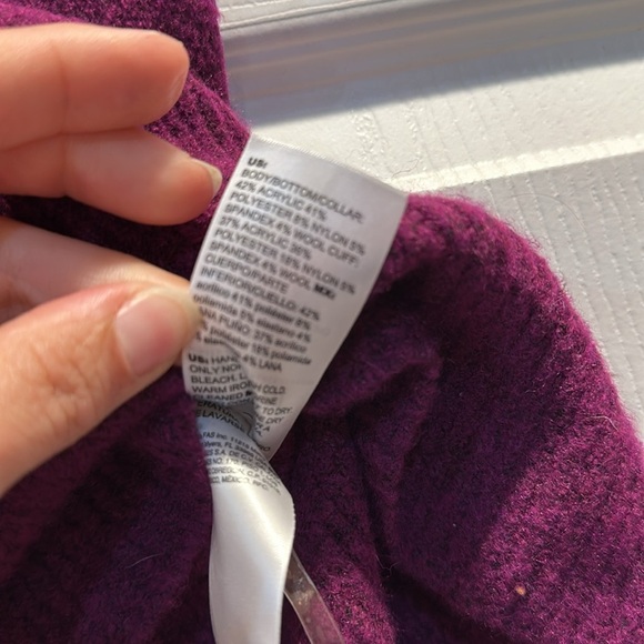 NWT! White House Black Market Purple Super Soft Mock Neck Peplum Sweater Tank S - Picture 7 of 7